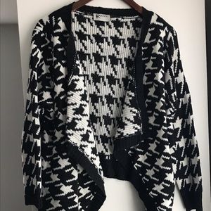 Rococo Houndstooth Sweater